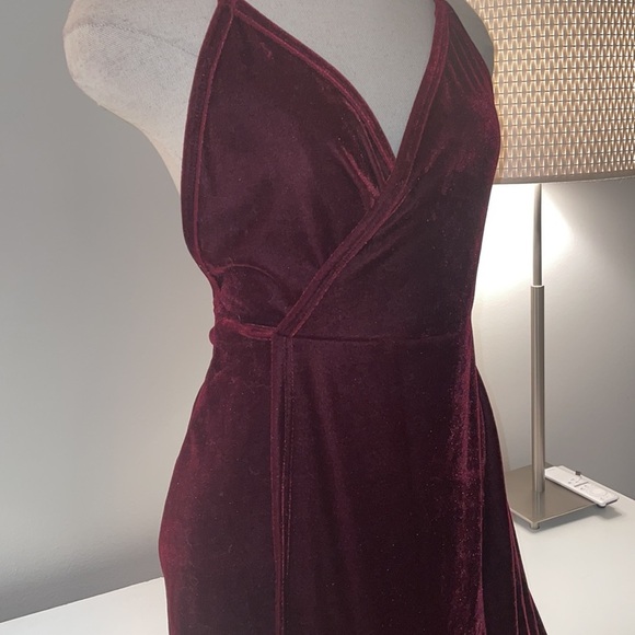 Velvet maxi dress with high slit, dark burgundy size XS - Picture 4 of 7